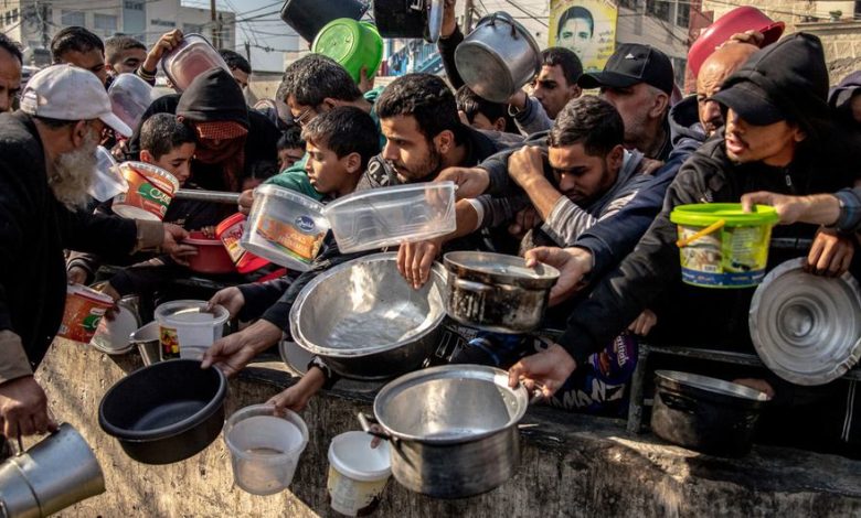 Gaza crisis- Starvation must never be allowed to happen, says UN rights chief